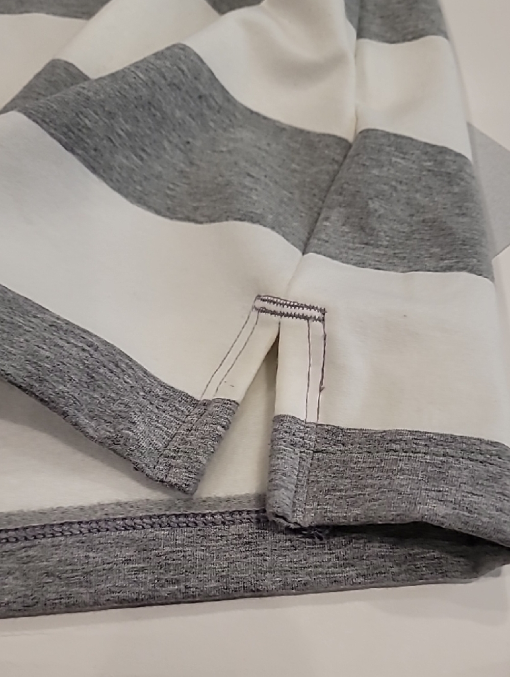 GAPbody Hooded Striped Sweatshirt Cover Up Gray White Medium - Picture 6 of 12